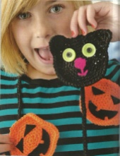 Crochet Black Cats and Pumpkins
